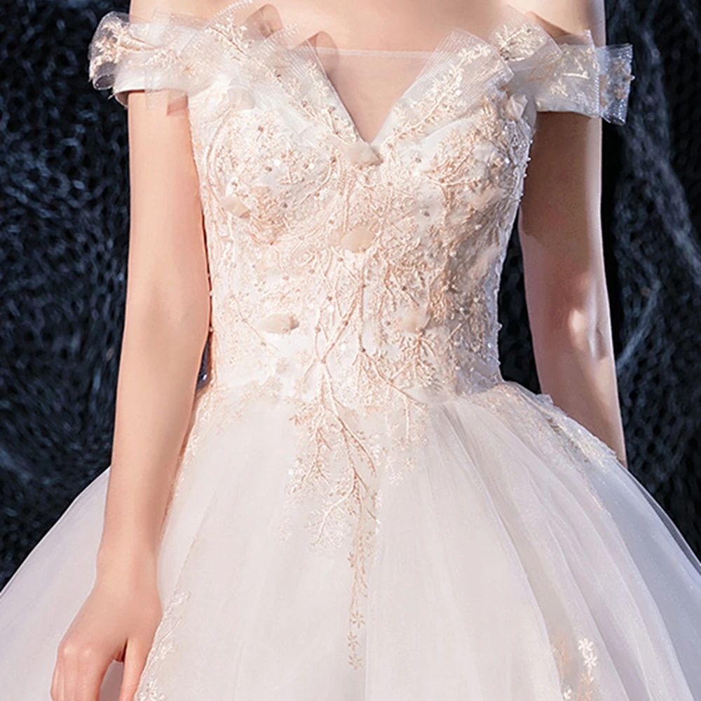 

Wedding Dresses Boat Neck Floor-Length A-Line Appliques Tulle Wedding Dress