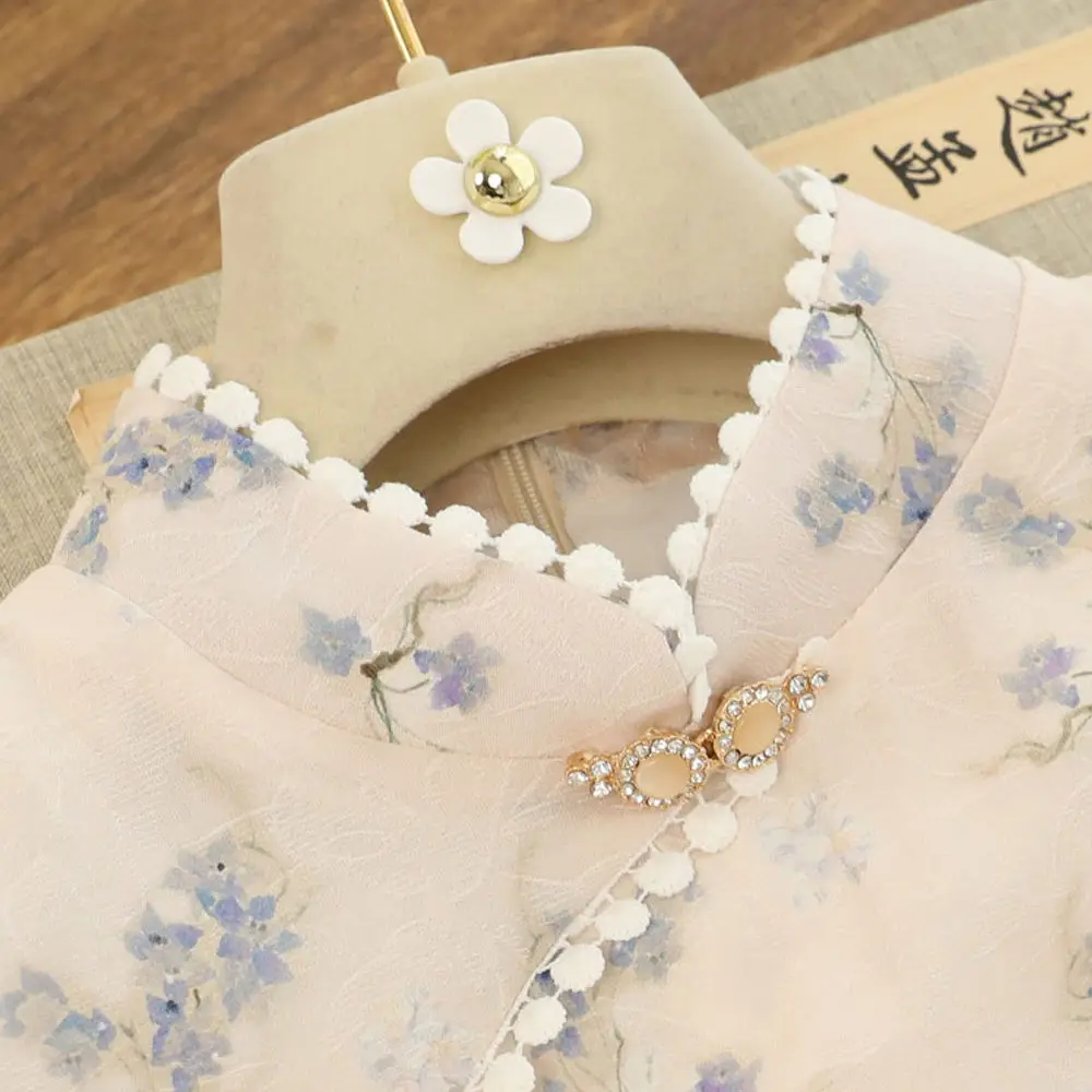 Китайское традиционное женское платье Qipao в современном стиле элегантное