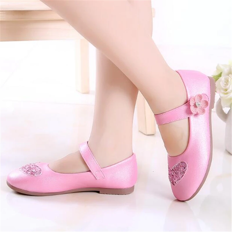 Weoneit/Новинка Детская кожаная обувь принцессы в форме сердца 2 цвета Повседневные