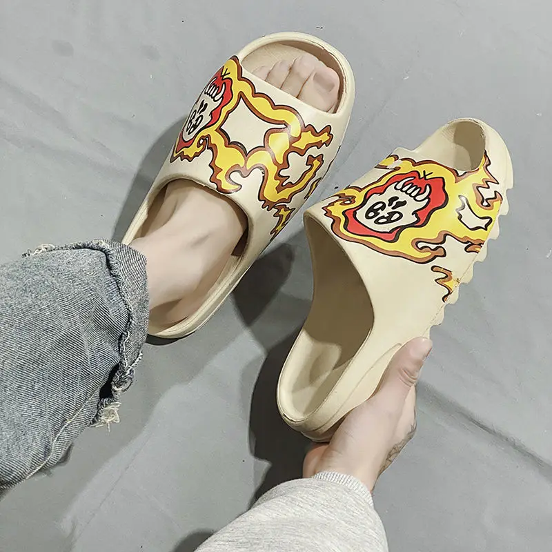 

Light luxury brand slides 2021 coconut lovers shoes men's shoes indoor graffiti leisure beach slippers EVA cartoon shoes zapato