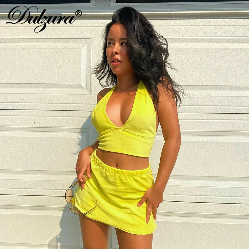 

Dulzura Velvet Women Solid 2 Piece Set Halter Crop Top Lace Up Mini Skirt Bodycon Sexy Streetwear Elegant Club 2021 Summer Party