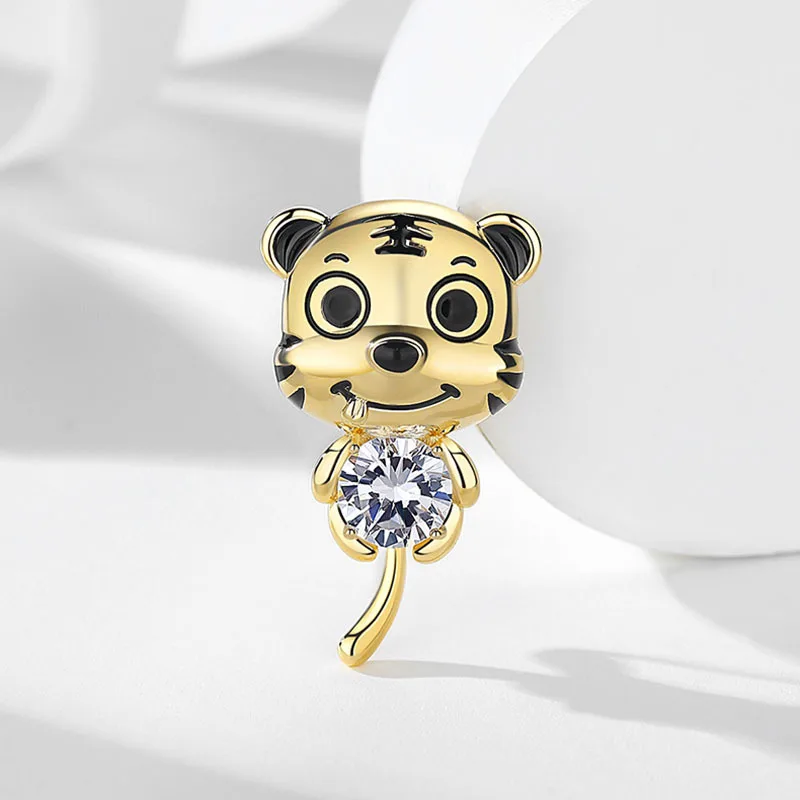 

Chinese Style Cute Little Tiger Shape Brooches Animal Copper Corsage Suit Scarf Hijab Pins Jewelry for Women Girls Kids Gifts