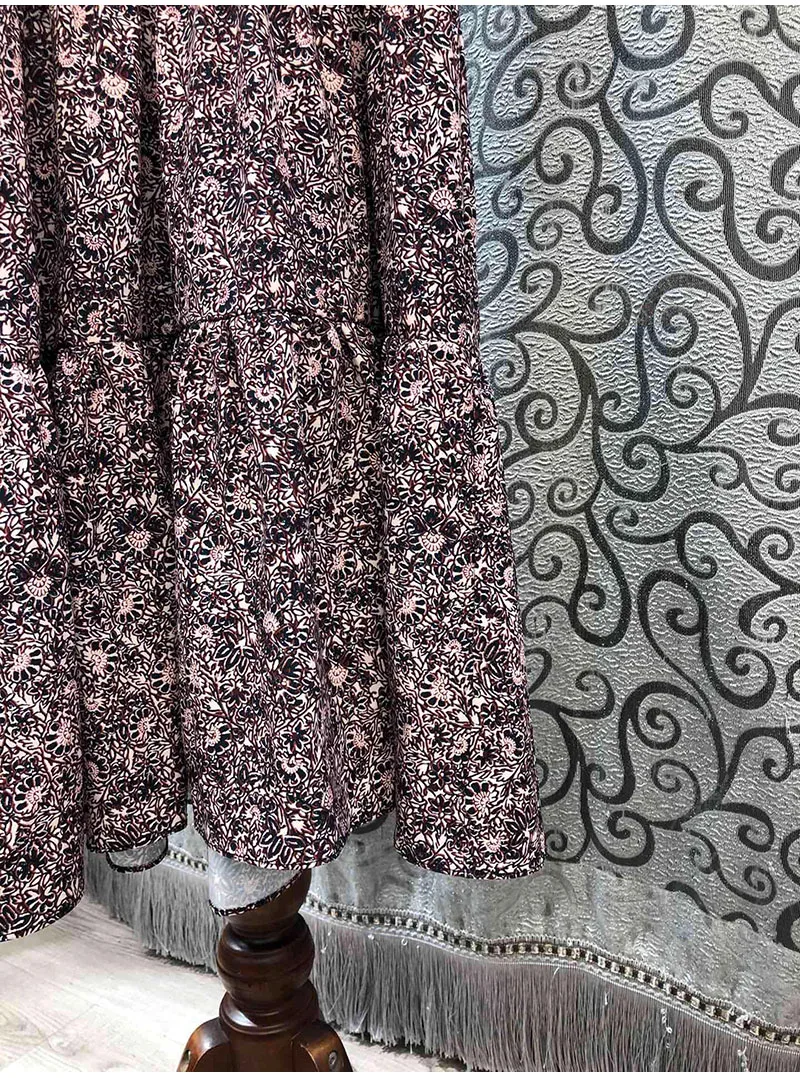 Женское платье с v образным вырезом элегантное винтажное до середины икры