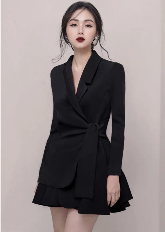 

DEAT 2021 New spring Fashion Women Full Sleeves Asymmetrical Blazer Red Color And Mini Half Skirt Set Female Fashion WF11303