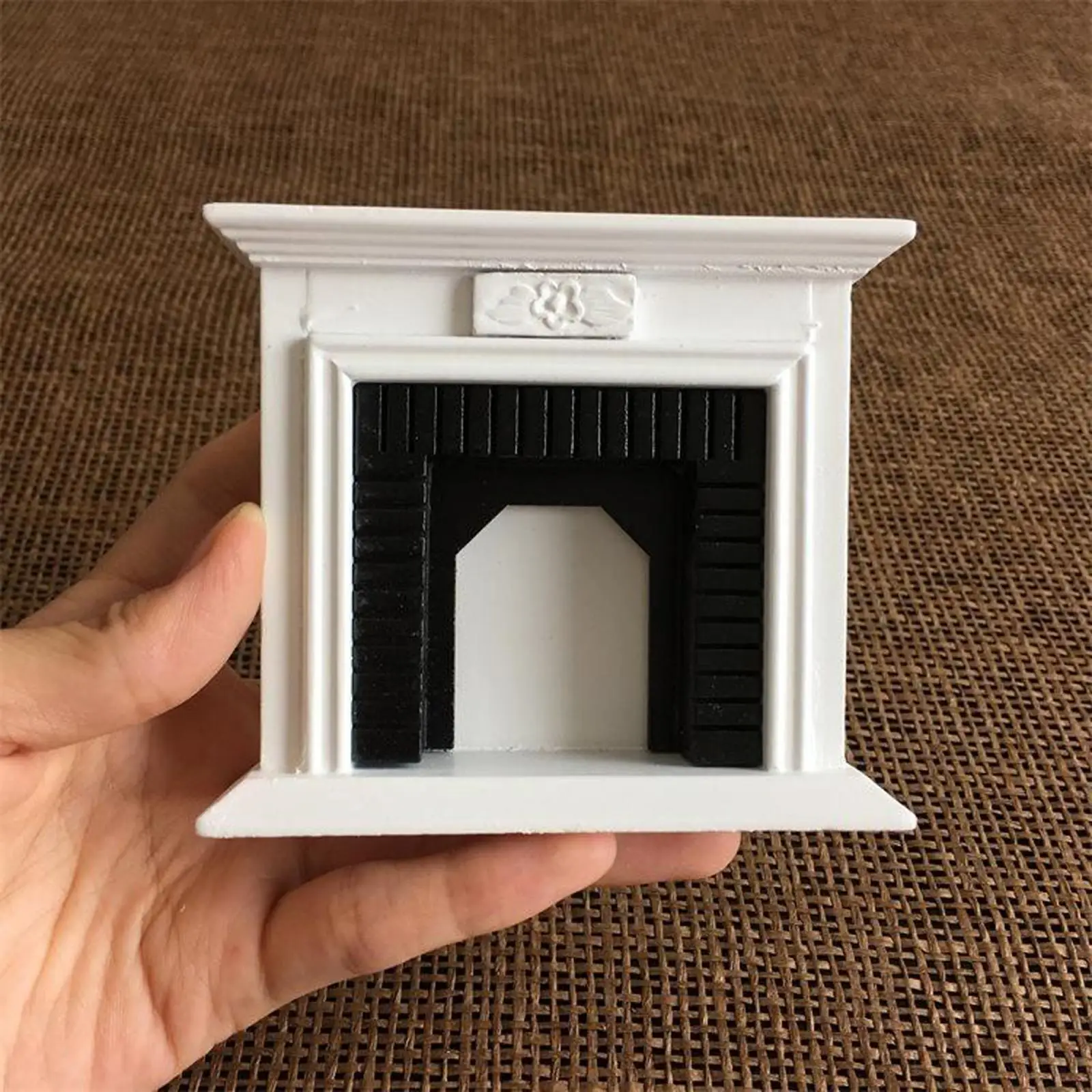

1/12 Scale Dolls House European Style Modern Wooden Fireplace Home Furniture Pretend Play Life Scene Accessory Toy
