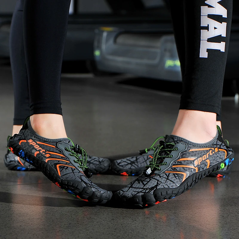 

Men Summer Water Shoes Men Beach Sandals Upstream Aqua Shoes Man Quick Dry River Sea Slippers Diving Swimming Socks Masculino