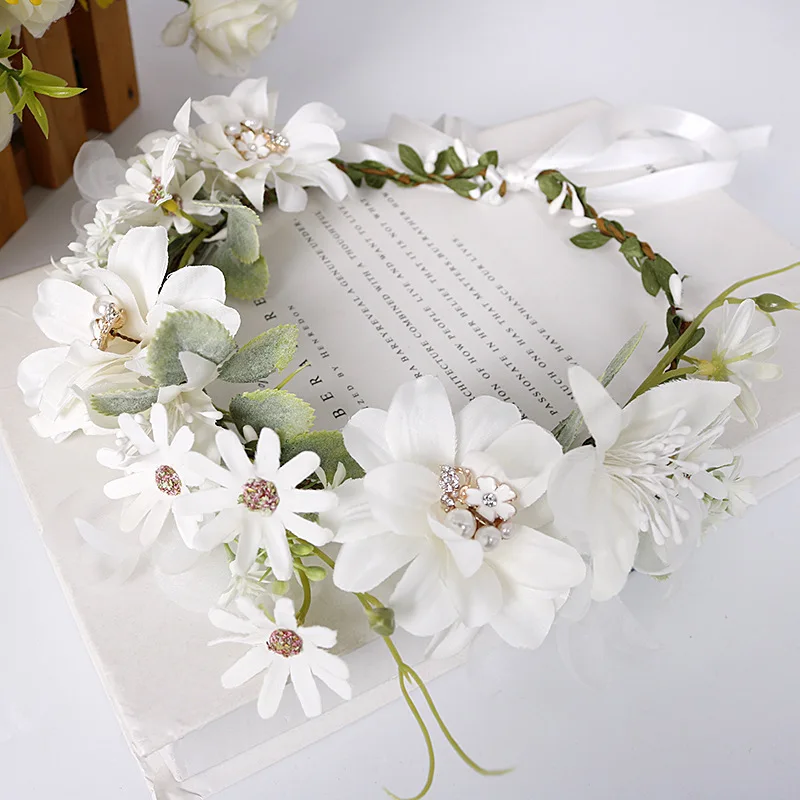 

Retro Wedding Decoration 17cm Artificial Flower Garland Rattan Wreath Wedding Bridal Headdress Bachelorette Party Decor Supplies