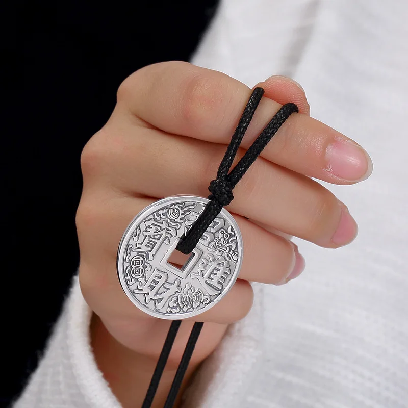 Старинная рыба с монетной подвеской из стерлингового серебра 990 пробы приносит