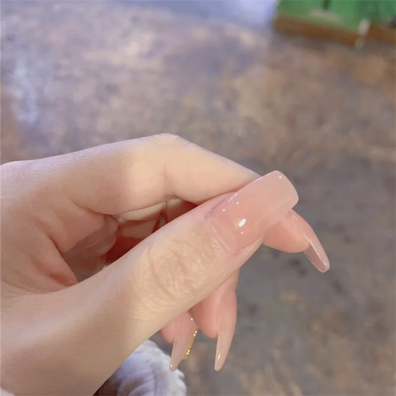 Розовая оболочка цветок отбеливающий нежный ноготь кусок нажмите на улитки без