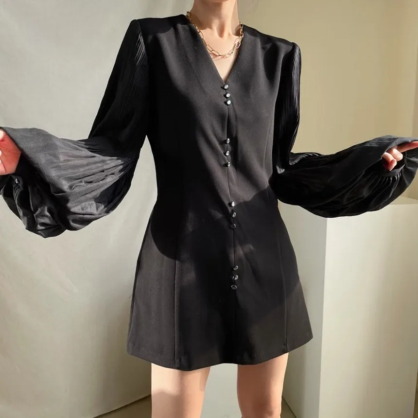 

Temperament French V Neck Small Breasted Design Stitching Pleated Lantern Long Sleeve Mini Dress Female Spring Autumn Vintage