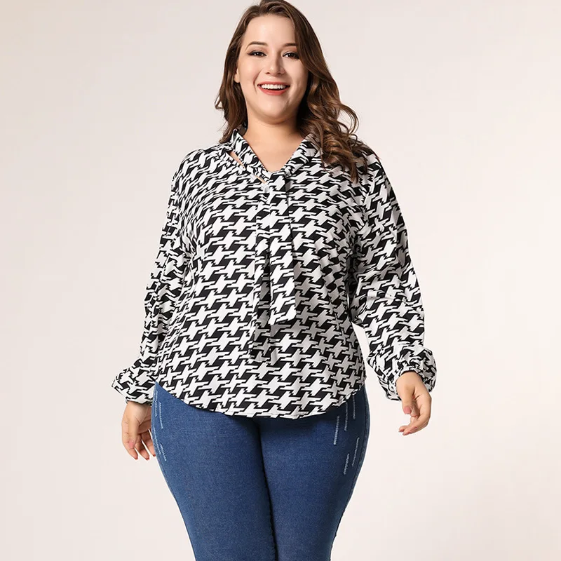Блузка женская шифоновая в черно-белую клетку с длинным рукавом | Женская одежда