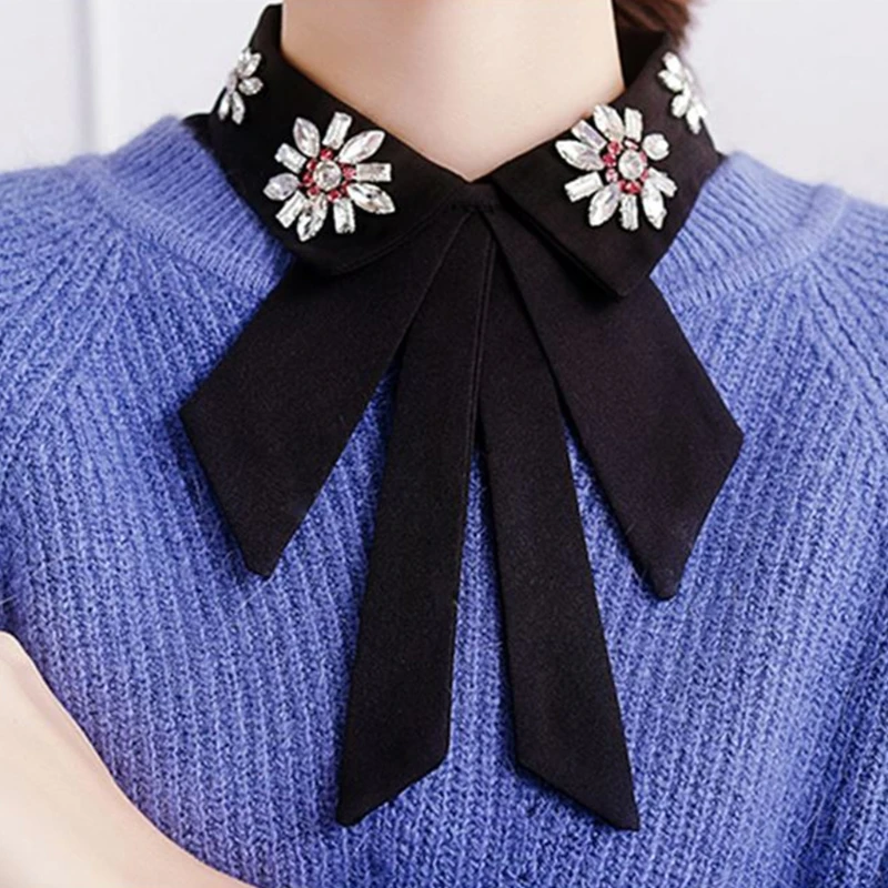 

Women Elegant Bead Floral Lapel False Collar Handmade Beaded Jewelry Detachable Necklace Choker Clothes Accessories