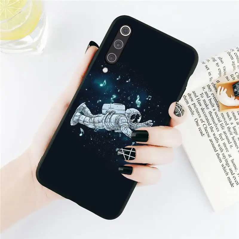 

Cartoon Space Moon Astronaut Phone Cases For Xiaomi Redmi note 7 8 9 t k30 max3 9 s 10 pro lite Luxury brand shell funda coque