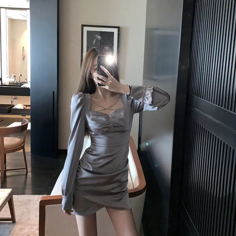 Соблазнительное платье женское модное мини с квадратным вырезом и длинным