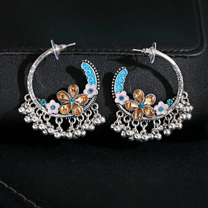 

Ethnic Zircon Round Flower Earrings For Women Fashion Silver Color Beads Trible Stud Earrings Female Jewelry