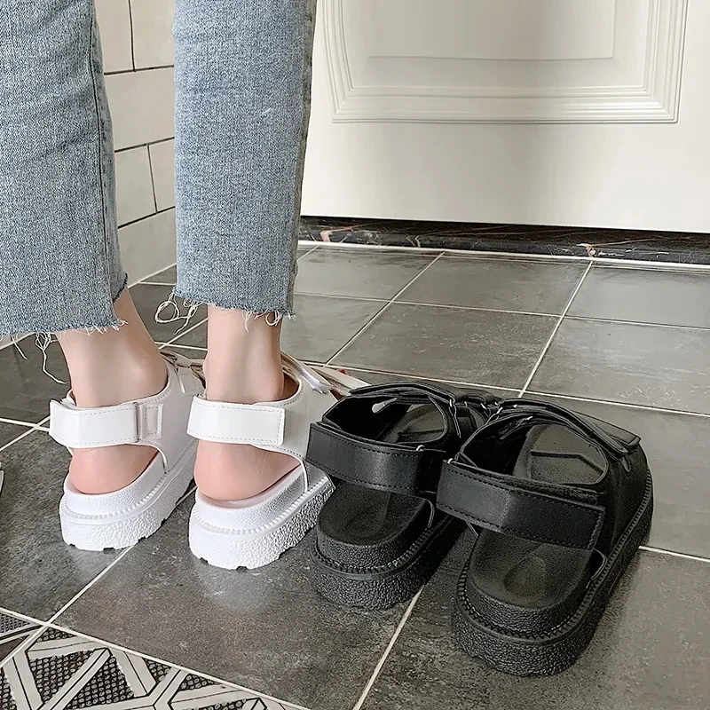 

2021 New Hot Sale Paris Fashion Designer Shoes Ladies Sandals Flat Shoes Fashionable Comfortable Shoes Ladies