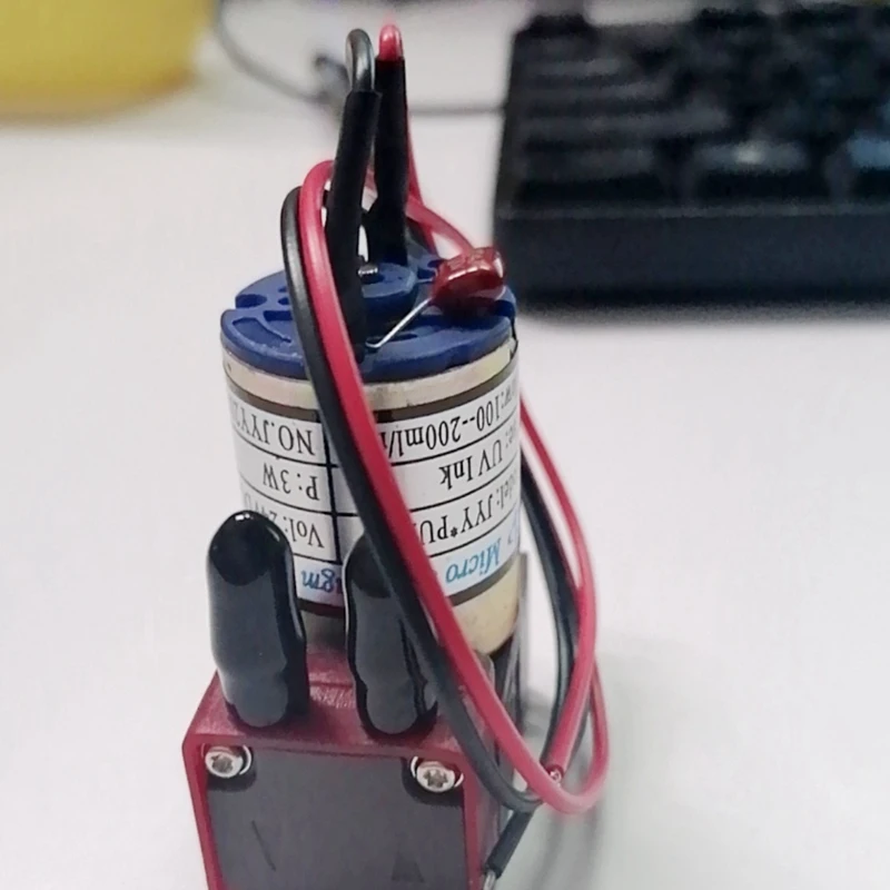 Маленькая чернила насос специальный для подачи чернил УФ машина используется