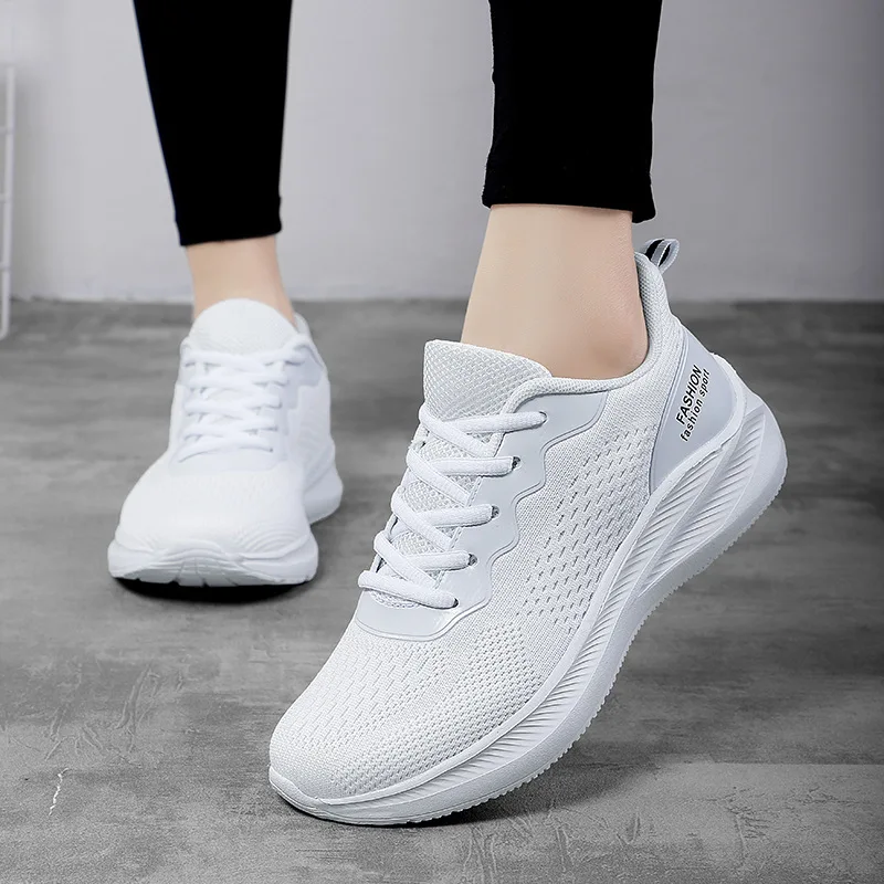 

Женские сетчатые кроссовки на танкетке, черные или белые дышащие кроссовки на плоской платформе, повседневная обувь, 2021