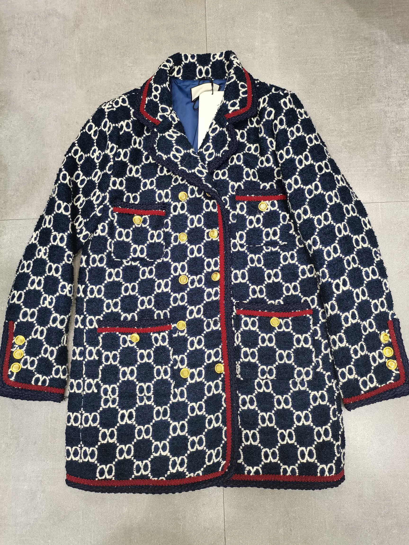 

Pop paragraph dust coat grows in the fall of 2021 female over-the-knee wind British wind high-end luxury fashion temperament big