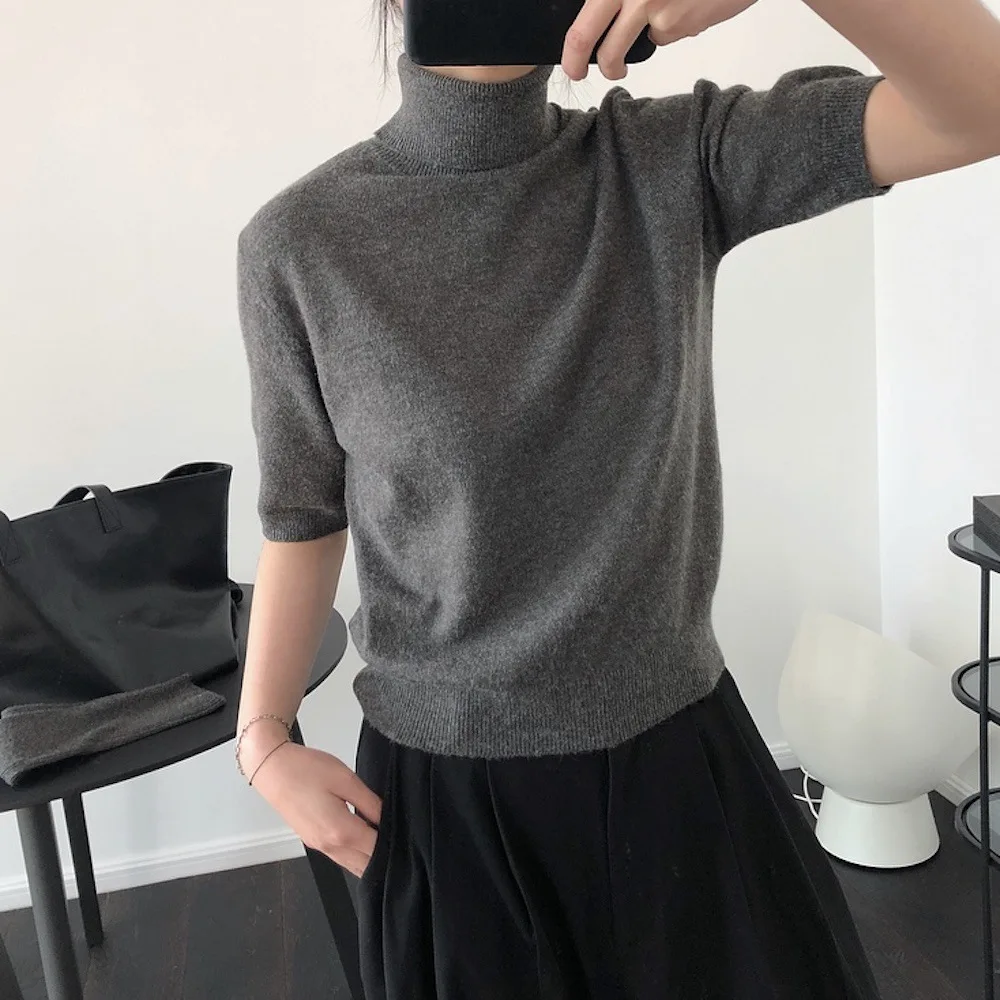 

In early spring of 2021, the new style of simple temperament high-necked stretch knitted short-sleeved T-shirt shows thin joker