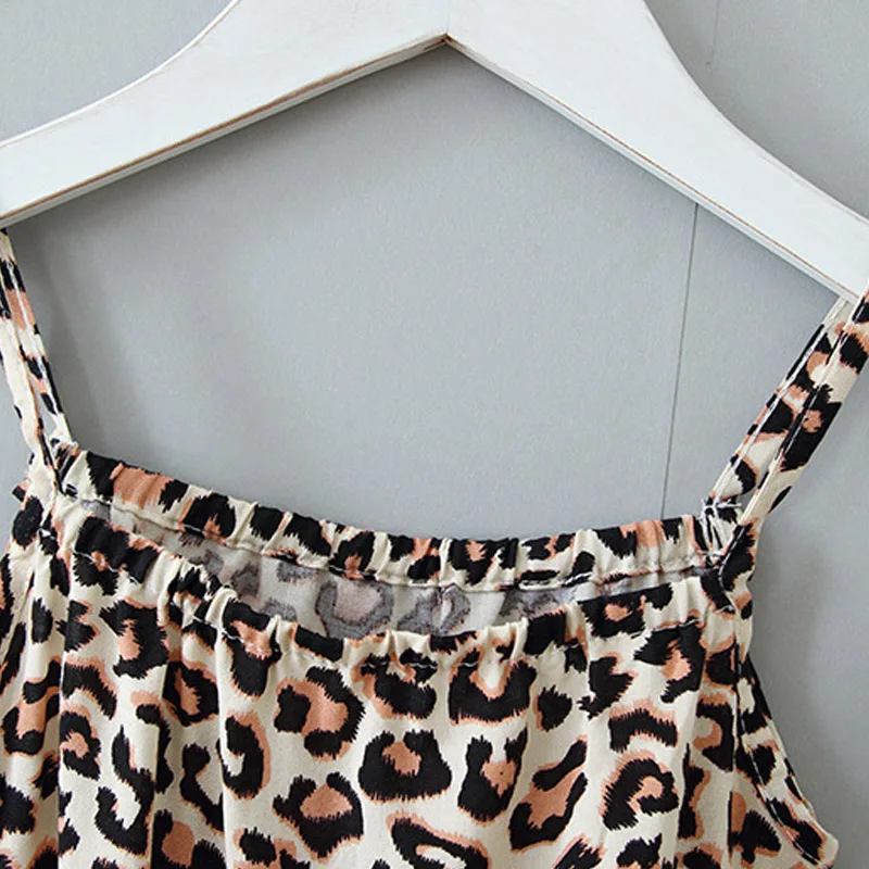 Детская одежда для девочек 2020 модная крутая летняя на бретельках с цветами топ