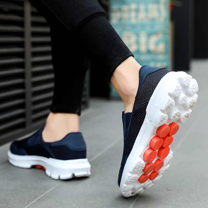 Mesh Shoes Men Casual Lightweight Breathable Sneakers For Men Slip-On Comfortable Krasovki Men Flats Shoes Zapatillas Hombre