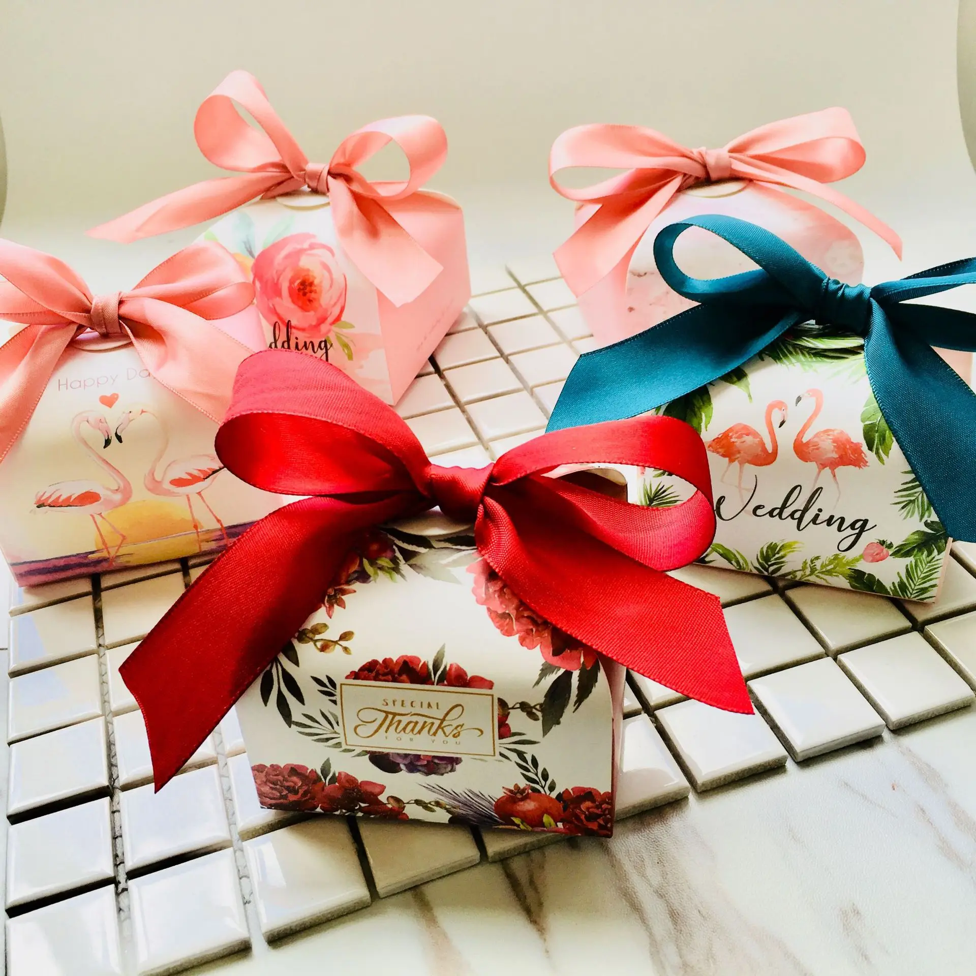Новинка свадебные сувениры и подарочная коробка с фламинго бумажные конфеты