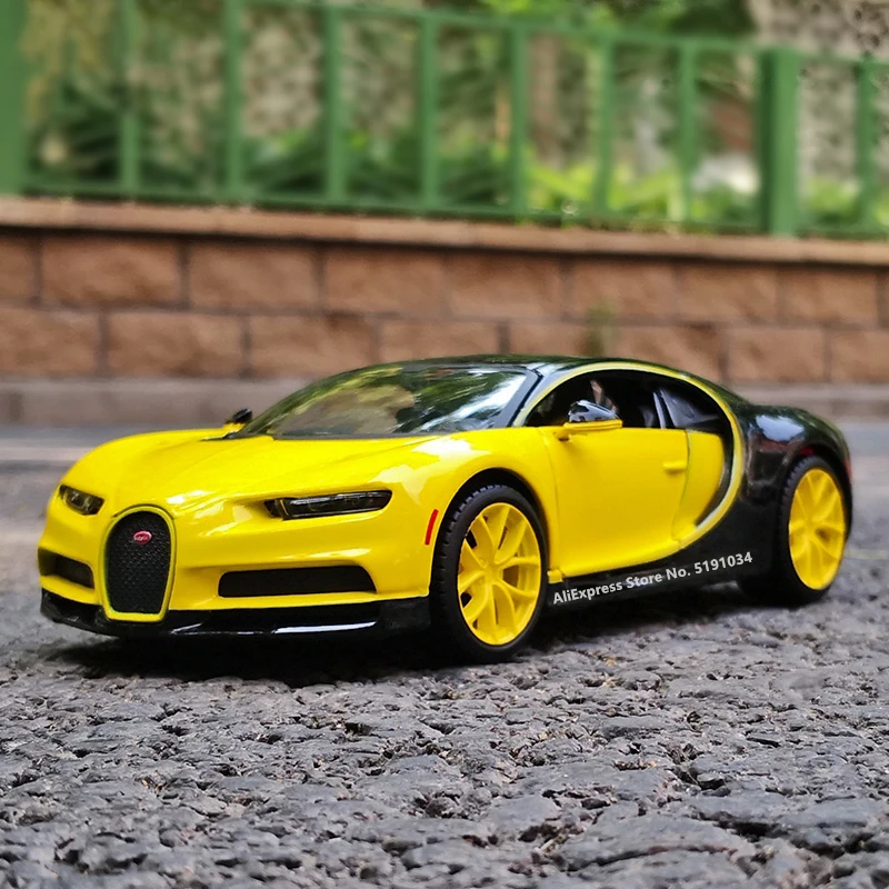 

Maisto 1:24 New style Bugatti Chiron Yellow Roadster simulation alloy car model simulation car decoration collection gift toy