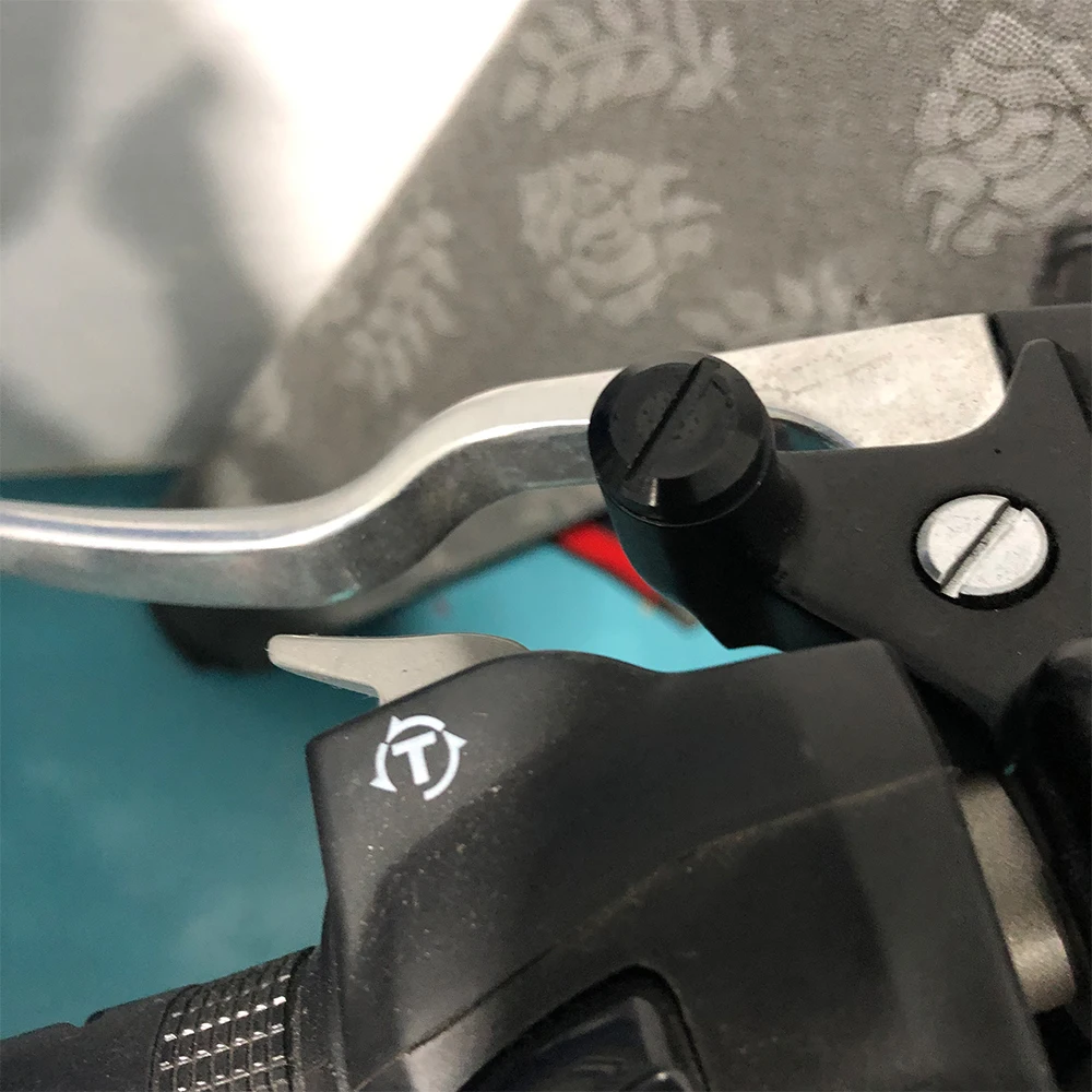 Винты М10*1 25 с резьбой для правой/левой руки зеркала отверстия винты скорости TRIPLE