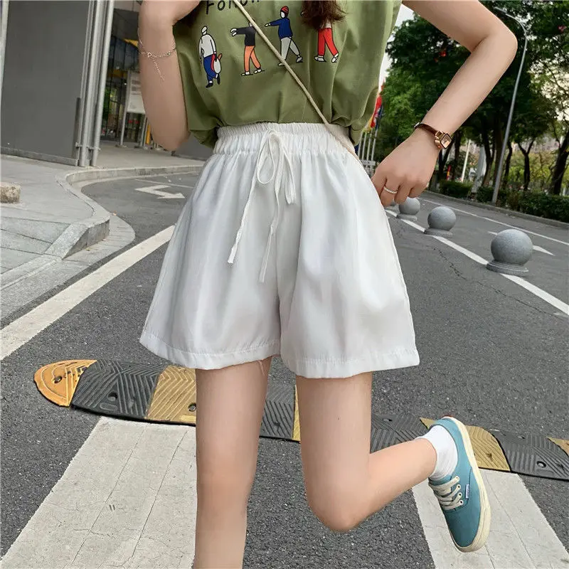 

Wide leg shorts female student 2021 summer new Korean loose high waist versatile thin black Capri casual pants