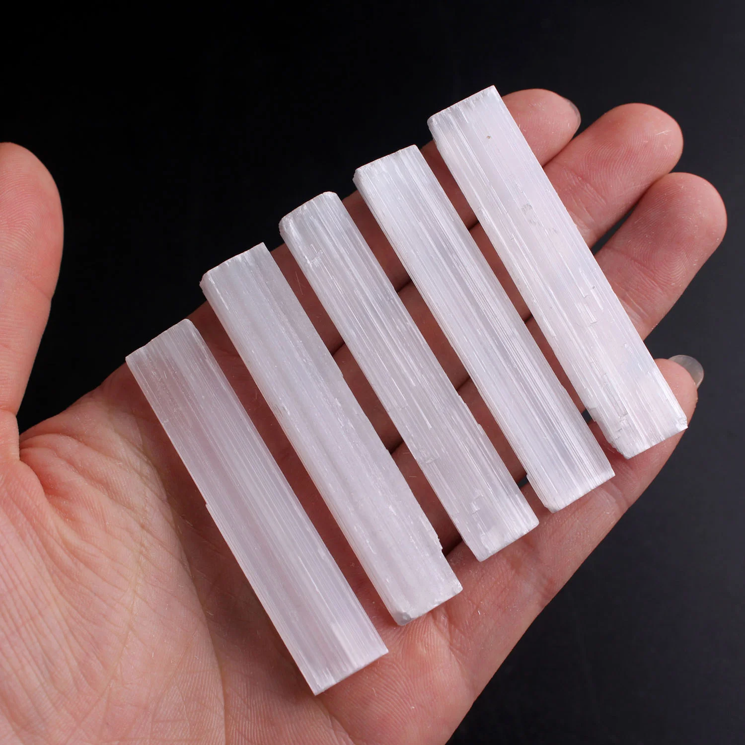 

3pcs Natural Selenite Crystal Stick Chips Gypsum white Quartz Rough Minerals Specimen Point Healing Stone Home energy stone