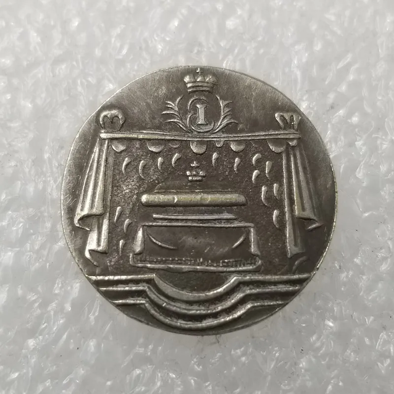 

Russia 1761 Silver-plated Brass Commemorative Collectible Coin Gift Lucky Challenge Coin