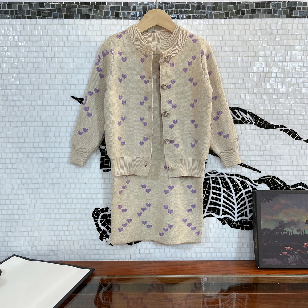 

High-end children's wear, girls' wear, two-piece knitwear set, autumn 2021 new love sweater cardigan + vest skirt 2 pieces