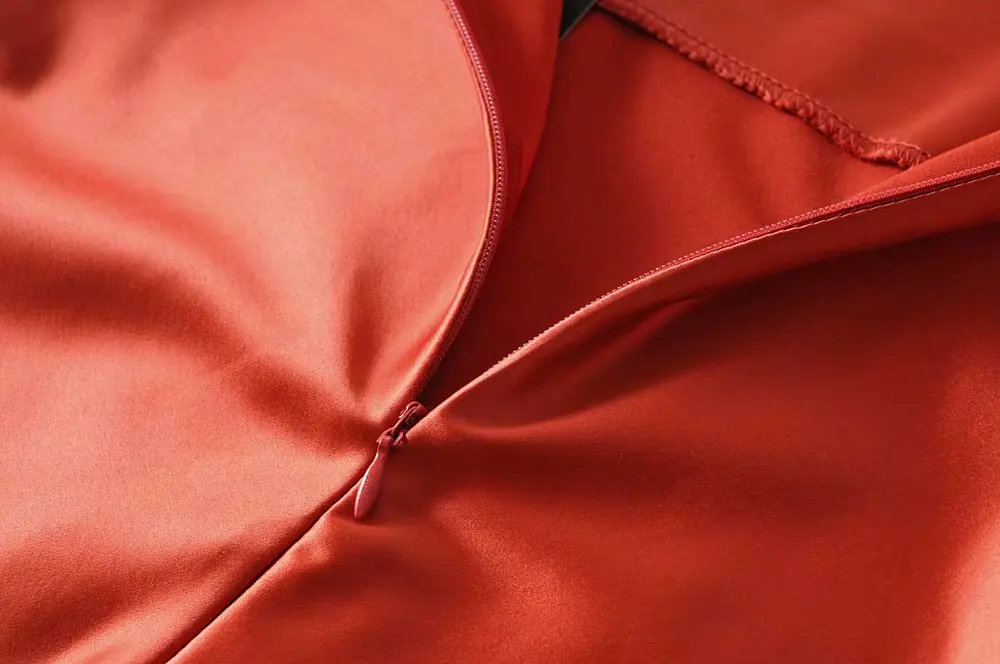 Платье женское атласное на тонких бретелях с молнией сзади | Женская одежда