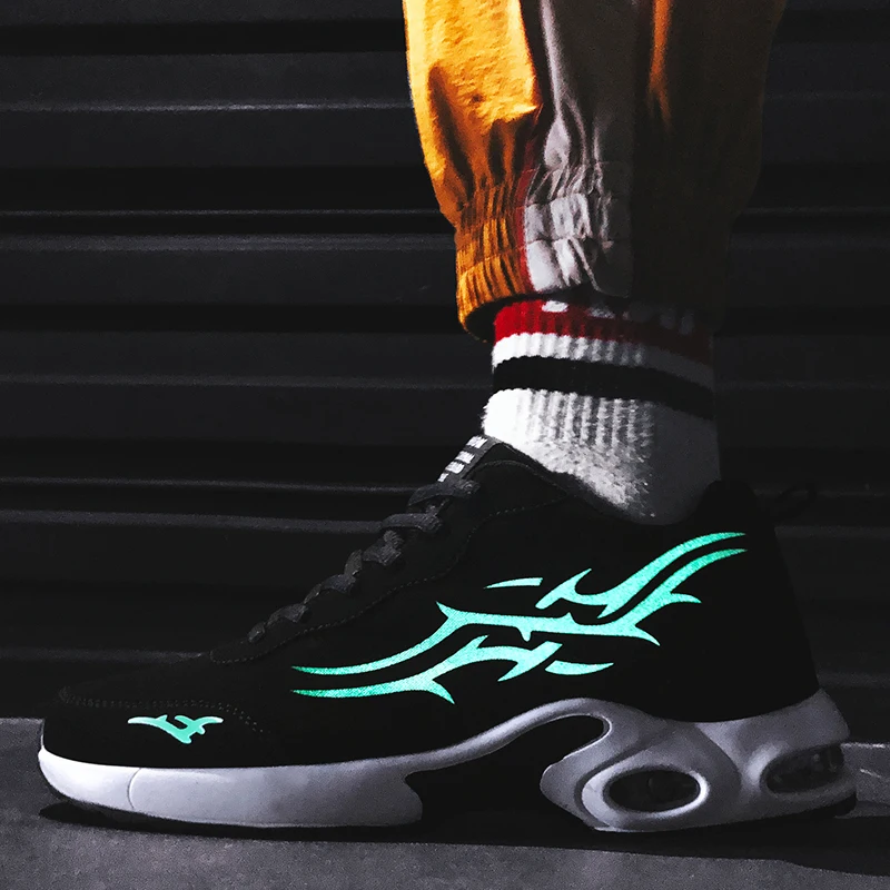 

New Men Vulcanize Shoes Shock Absorption Cushion Breathable Lightweight Comfortable Footwear Outdoor Sports Sneakers Walking