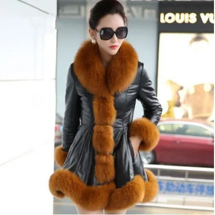 Женское меховое пальто с меховым воротником Hair Fox зимнее хлопковой подкладкой и