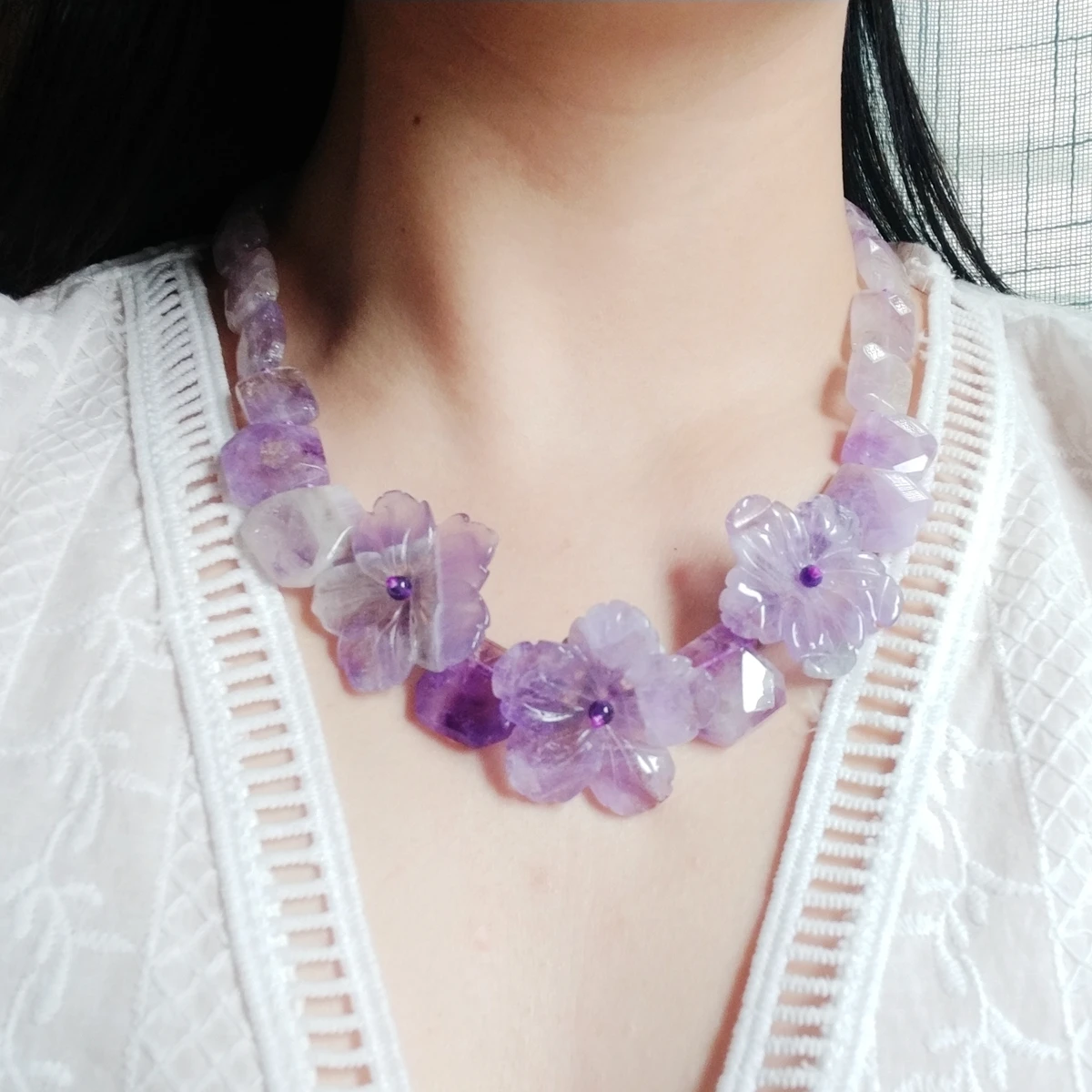 

Lii Ji Real Gemstone lavender Choker Necklace Amethyst Flowers Statement Necklace 52cm Women Jewelry Party Gift