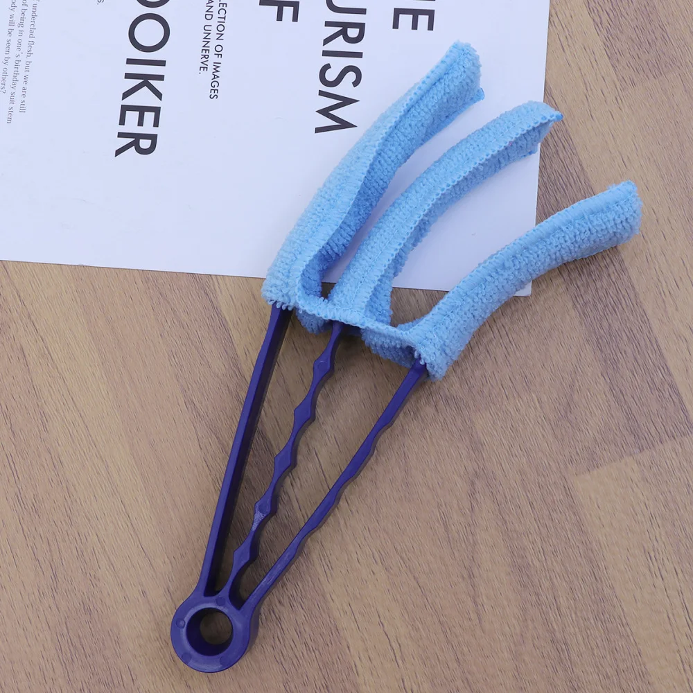 

4pcs Car Cleaning Brush Interior Automobile Air Condition Outlet Dust Cleaning Tool Washable Brush Car Duster (Green, Blue, Rosy