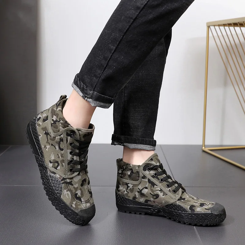 

Lutai breathable camouflage release shoes men's shoes autumn rubber sole high top military training shoes wear resistant