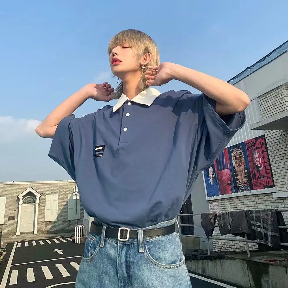 

2021 Летняя мужская Свободная футболка-поло модная брендовая мужская одежда в стиле «хип-хоп» Стиль футболки отворотом воротник, футболка с к...