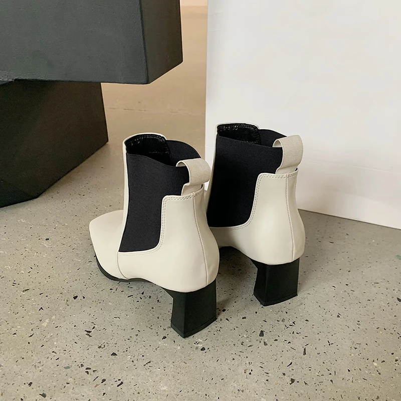 Женские ботильоны со змеиным принтом короткие ботинки челси на толстом высоком