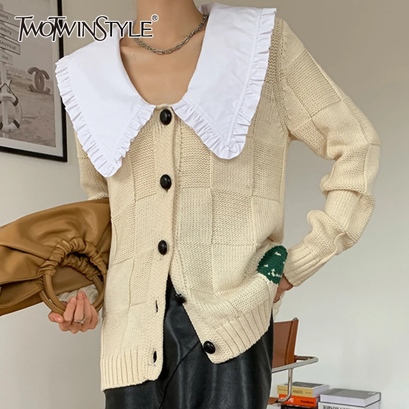 

TWOTWINSTYLE Apricot Sweet Women's Sweater Peter Pan Collar Long Sleeve Korean Fashion Colorblock Cardigan For Women 2021 Autumn