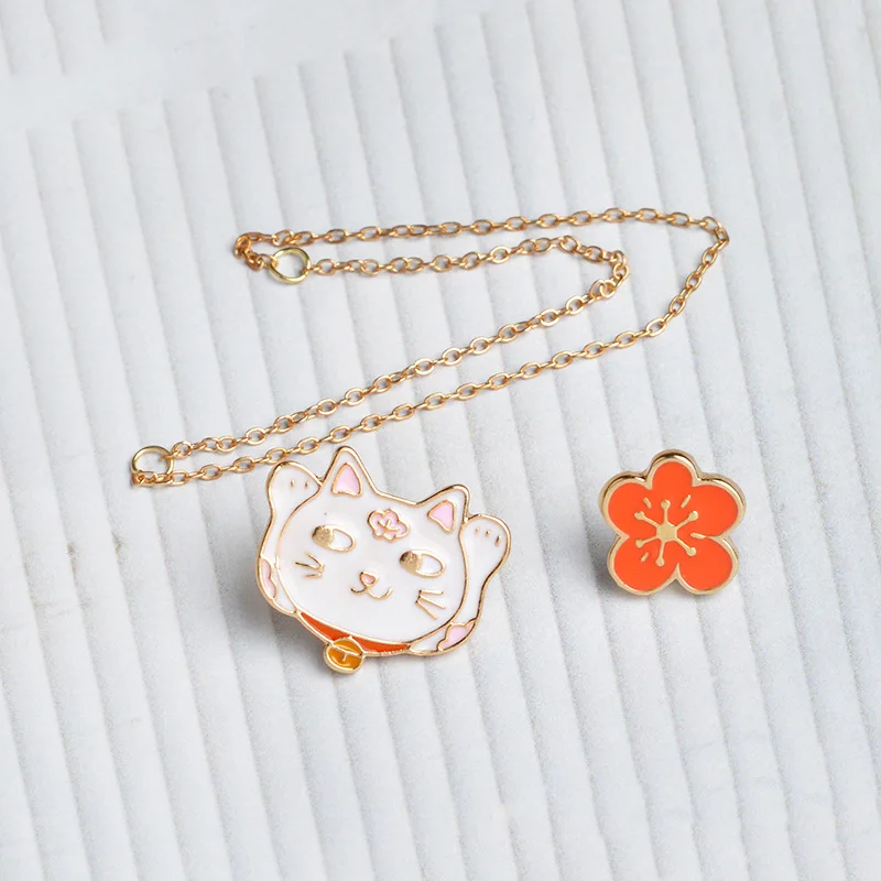 Счастливая кошка вишневый цвет искусственная цепь джинсовая куртка лацкан