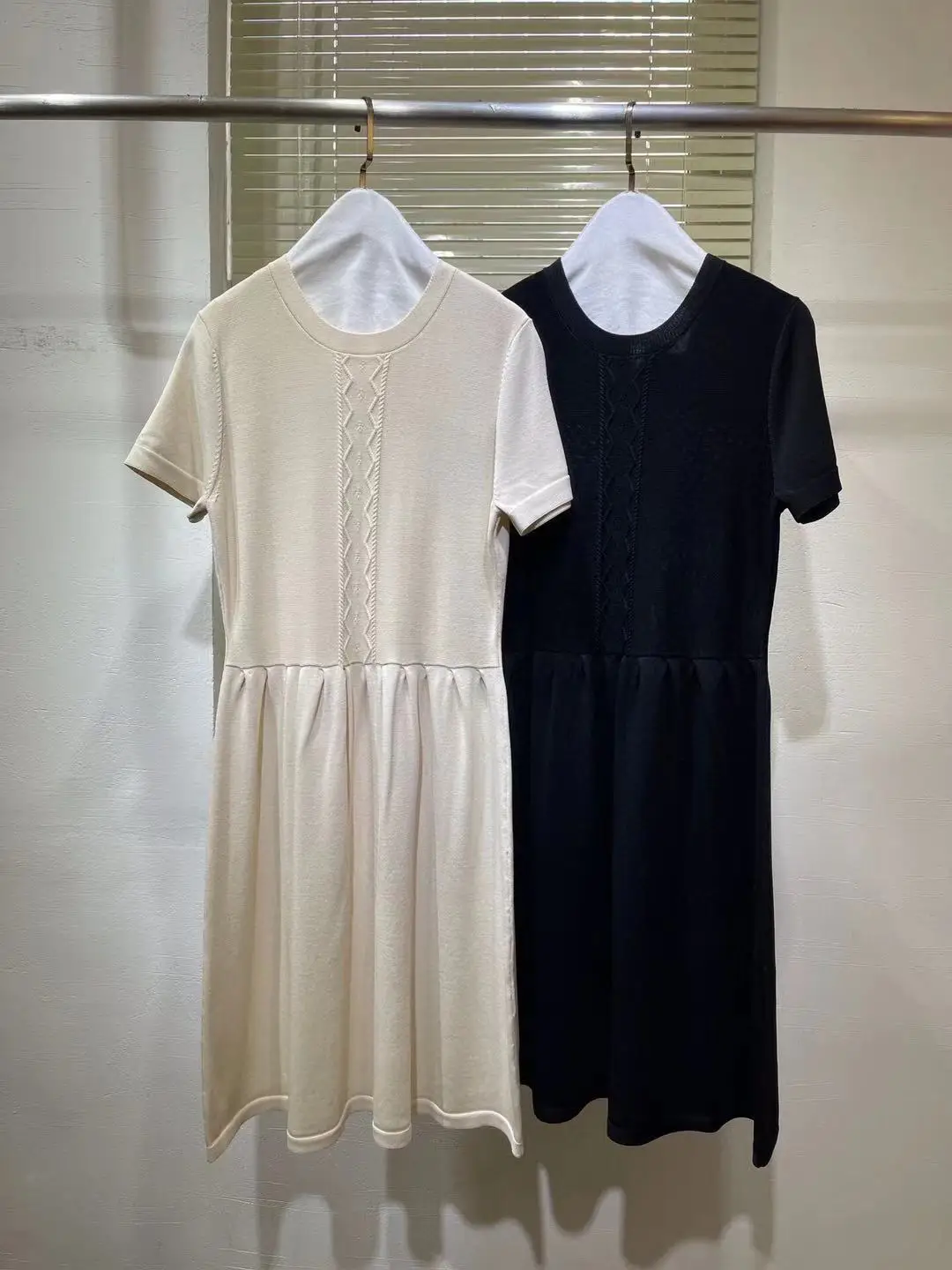 

High-end Runway Design Knitted Dress Women 2021 New Spring Summer Short Sleeve Midi Ladies Hot Sale High Quality Dresses