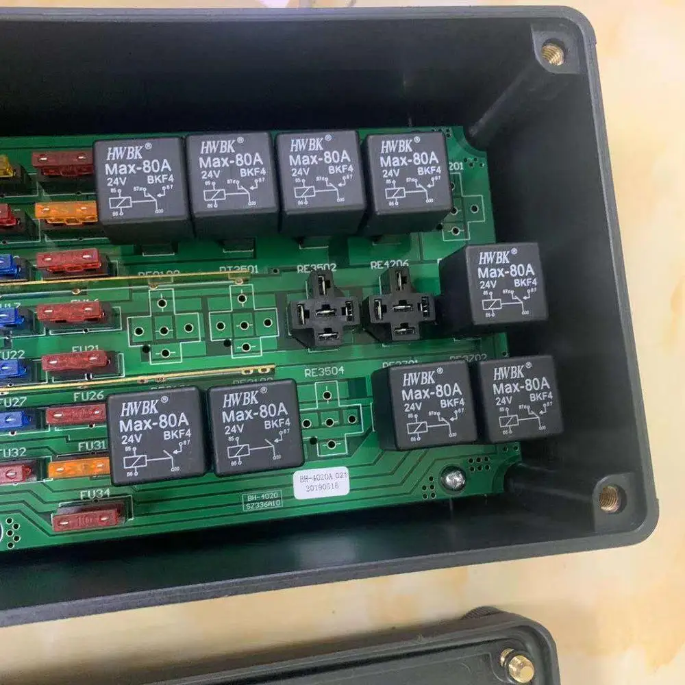 блок предохранителей case 695st. вольво экскаватор предохранитель pcb плата. блок предохранителей на экскаватор hyundai 220. предохранитель экскаватор. предохранитель экскаватор.