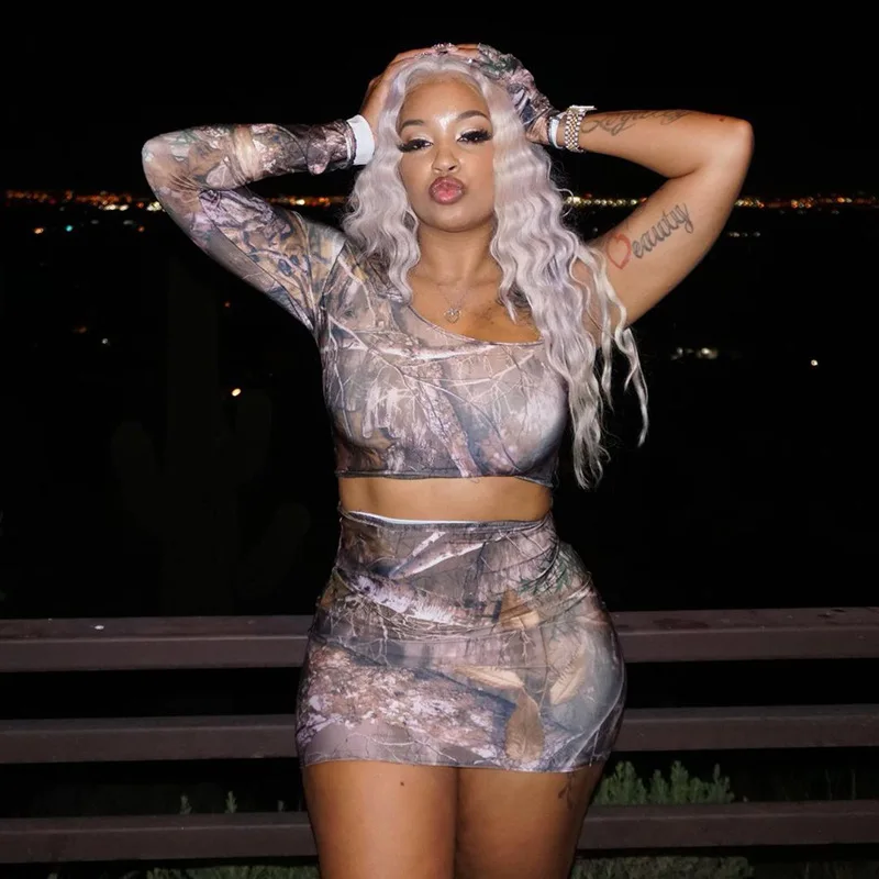 

Летний комплект из двух предметов, женский длинный пикантный укороченный топ с принтом джунглей и низким вырезом на завязках, семейная вече...