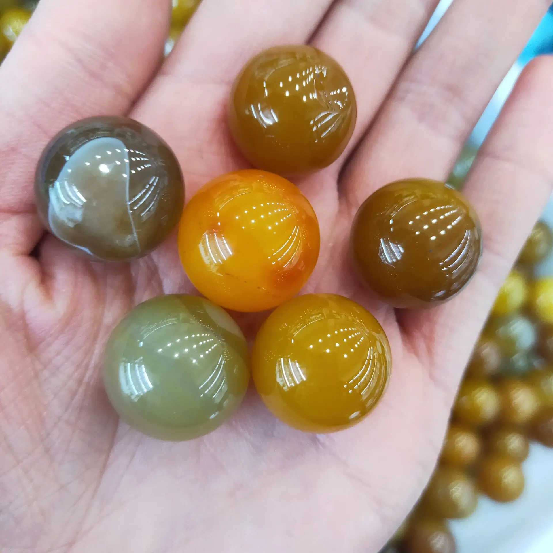 

Натуральный драгоценный камень 2 см, желтая Агатовая сердолическая Сфера, хрустальный шар рейки, лечебный шар, домашний декор