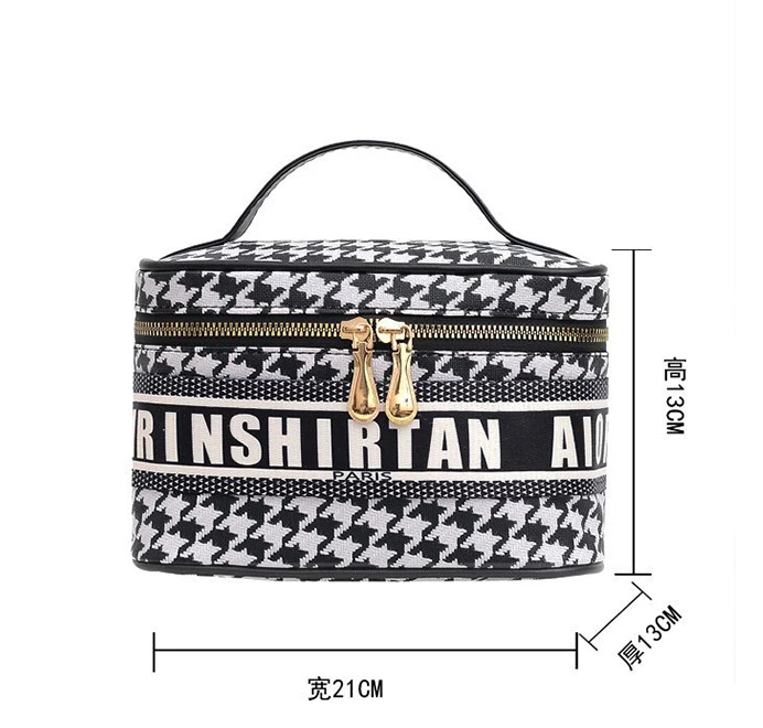 

2021 New Portable Pu Cosmetic Bag Fashion Handbags Outdoors Travel Bag Waterproof White Bag Handbag Fashion Women