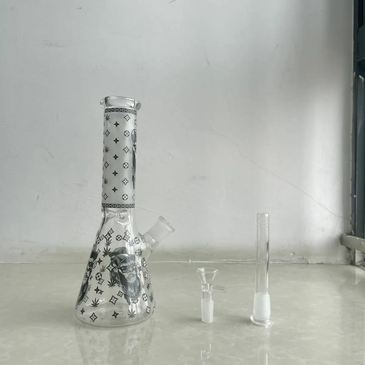 

Creative 8-inch handmade style vase glass vase desktop glass container family wedding set borosilicate luminous toy