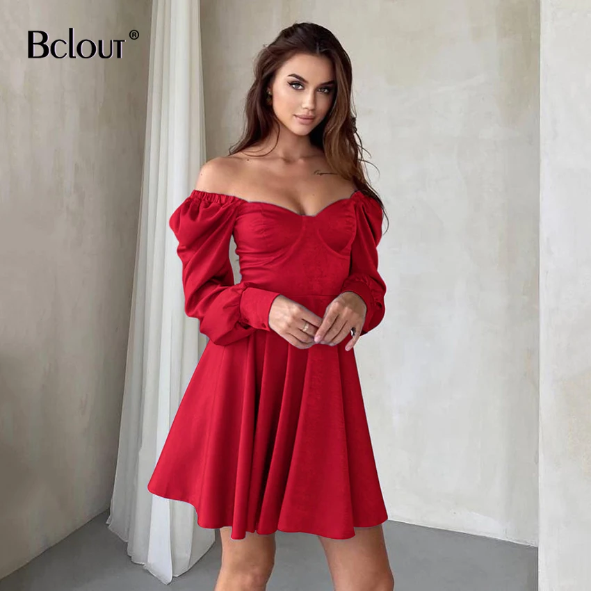 

Bclout Red Puff Sleeve Velvet Dress Sexy Square Collar Slim Christmas Party Mini Dresses Women High Waist Pleated Dress Elegant